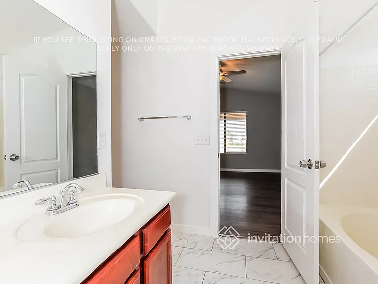 23763 N Desert Dr — Photo 10