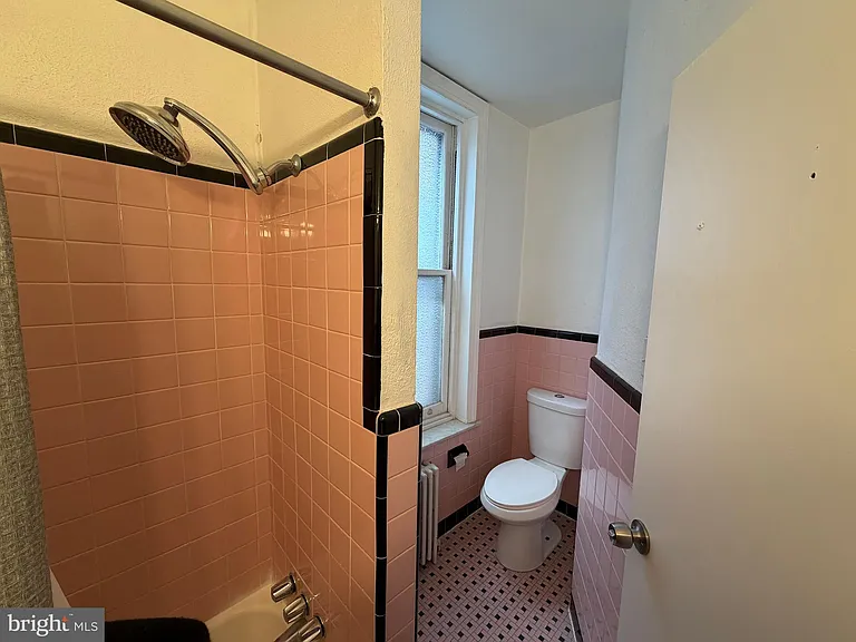 1436 Wolf St #2 — Photo 11
