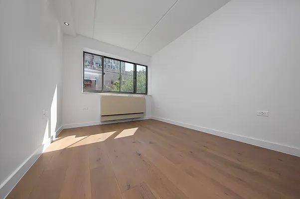 Rented by REAL New York | media 6