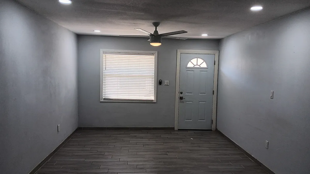 Building Photo - 1205 Central Ave #1