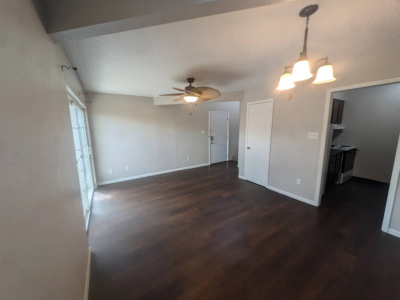 1 bed, 875 sqft, $875 — Photo 4