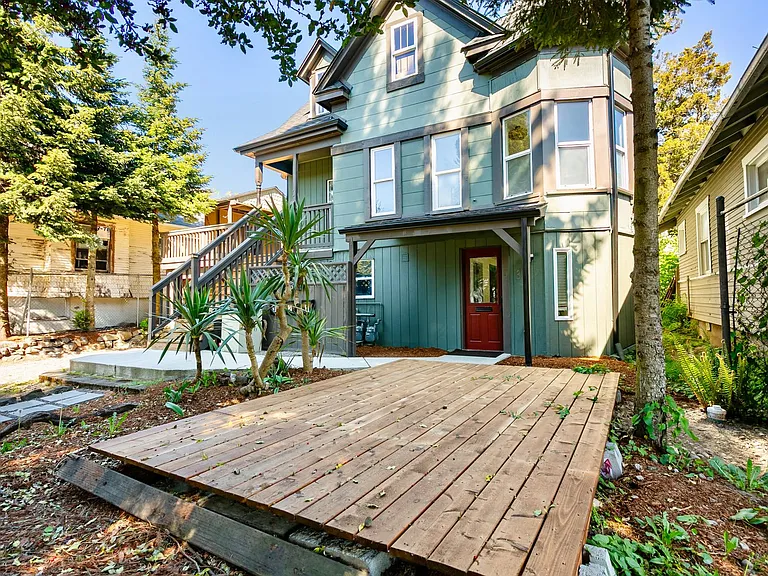 3833 S G St — Photo 24