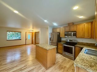 37404 Bay St NE, Hansville, WA 98340