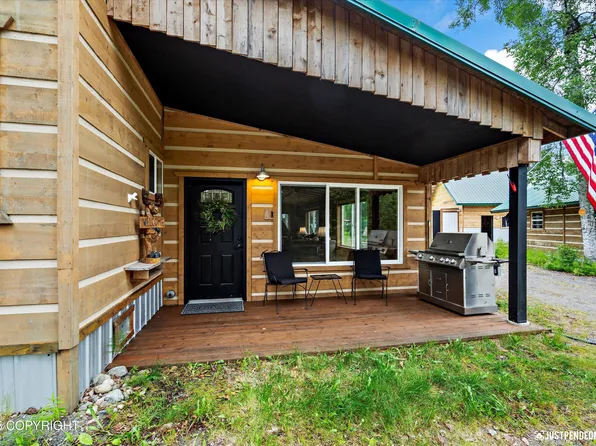29416 W Deshka Landing Rd, Willow, AK 99688