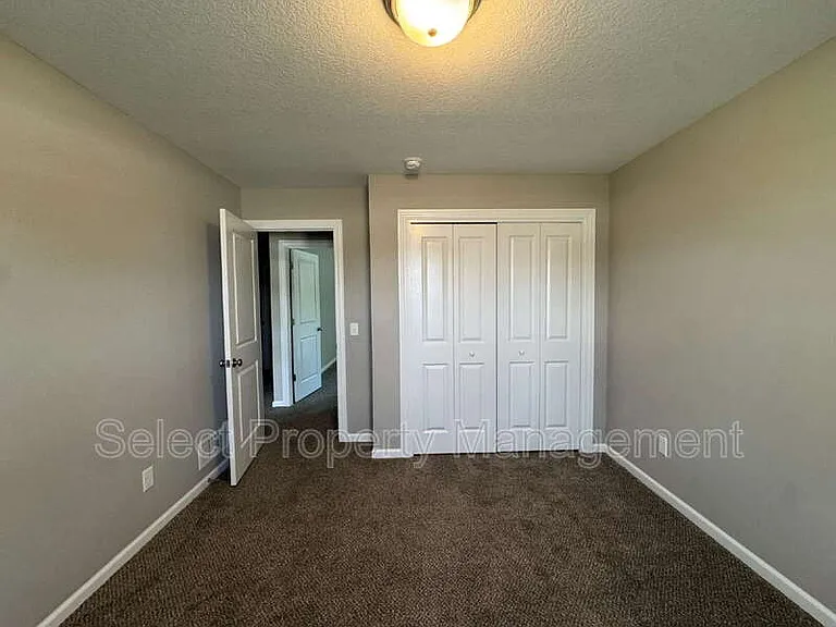 4722 Whittlebury Dr — Photo 17