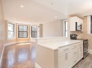 390 Commonwealth Ave APT 402, Boston, MA 02215