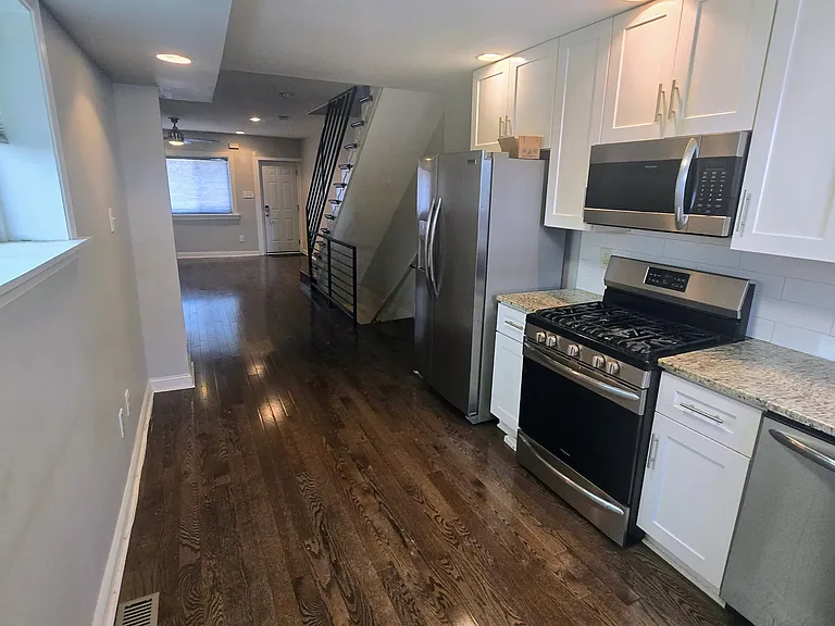 2432 S Hutchinson St — Photo 12