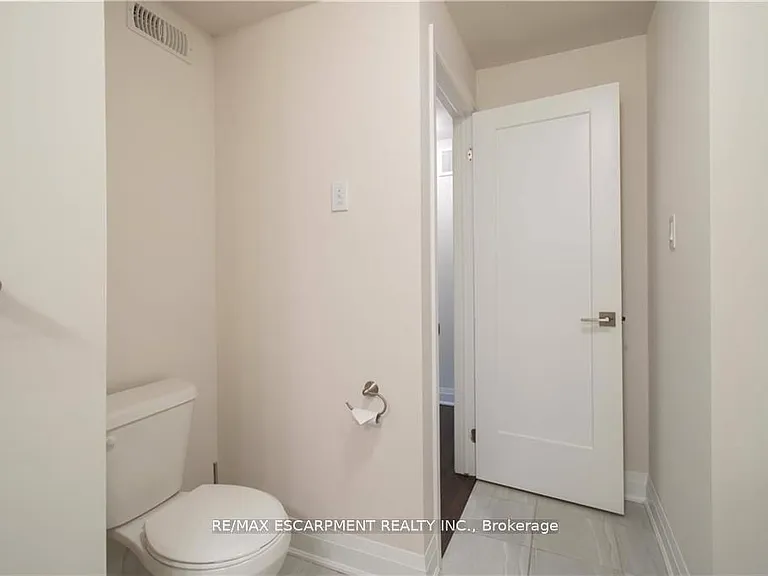 2 Willow St #44 — Photo 15