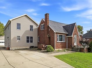 3171 Bieler Rd, Orchard Park, NY 14127