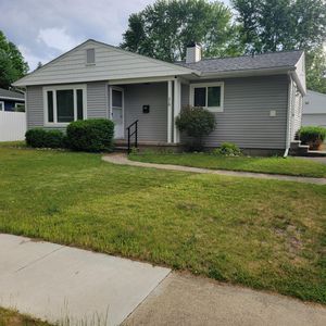 518 Arthur St, Chelsea, MI, 48118