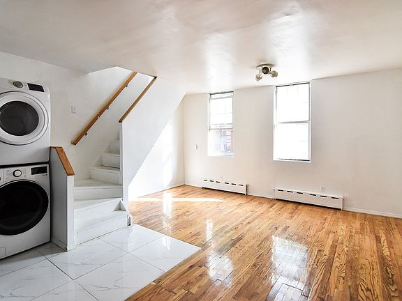 3rd image of 187 Metropolitan Ave #1/2