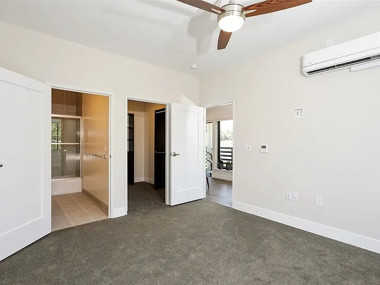 820 B St #304 — Photo 2