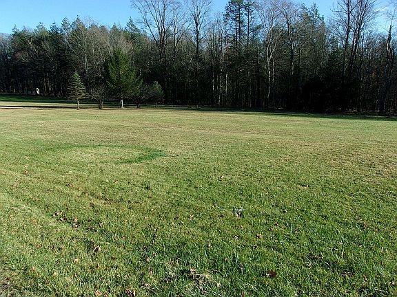 2nd image of 796 Forest Hills Dr