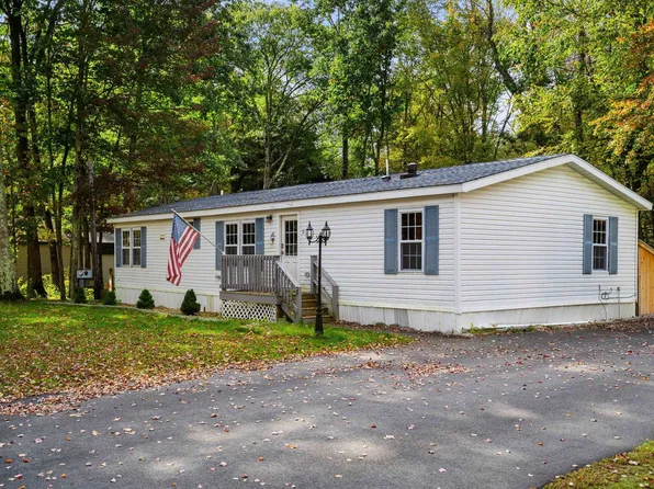 732 Concord Stage Road #11, Weare, NH 03281