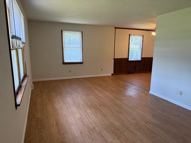 1 bed, 1000 sqft, $1,150 — Photo 3