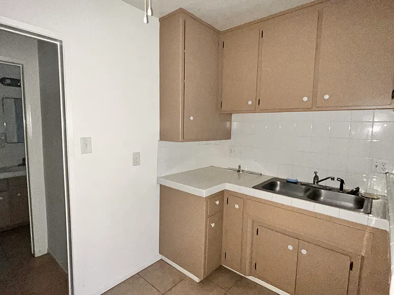9381 Cellini Ave #3 — Photo 8