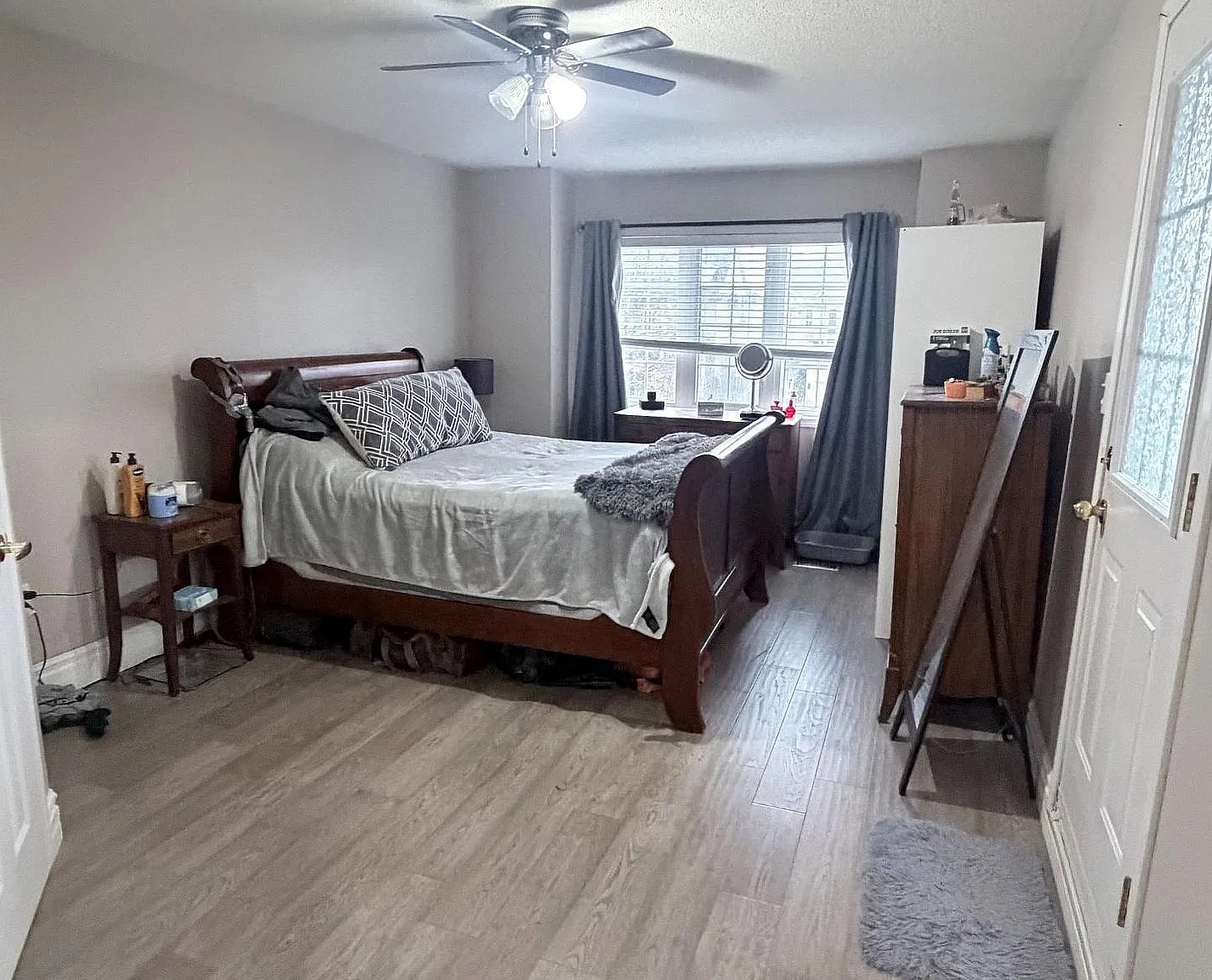 3 bed, $3,000 — Photo 4