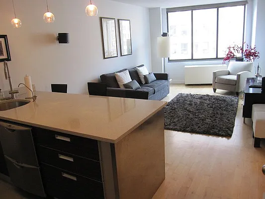 Rented by Newell and Assoc. | media 10