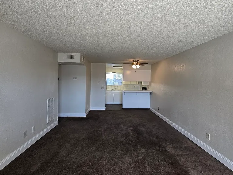 1414 W Clinton Ave #104 — Photo 2