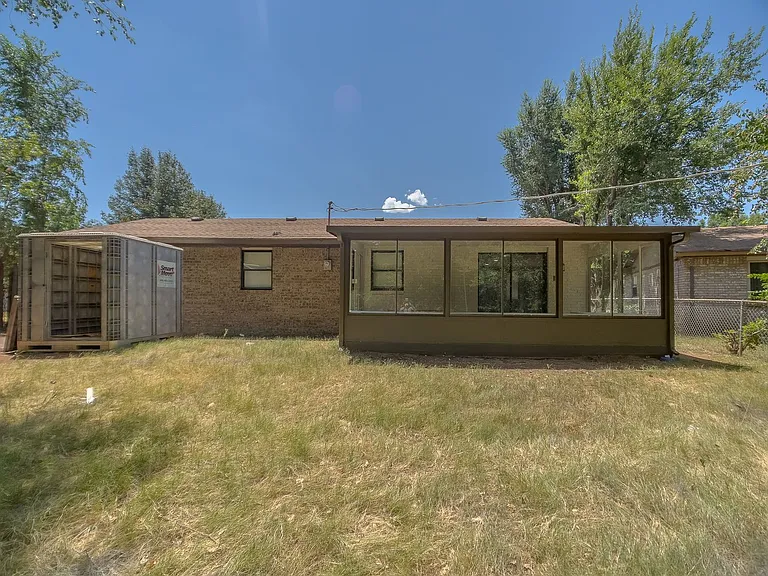 229 Bainbridge Rd — Photo 13
