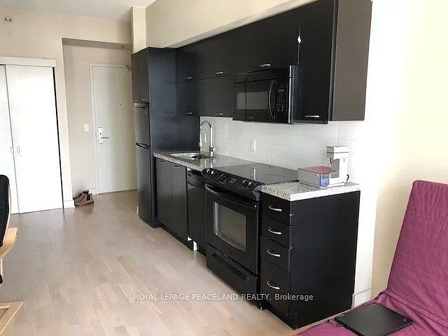 21 Nelson St #1111 — Photo 3
