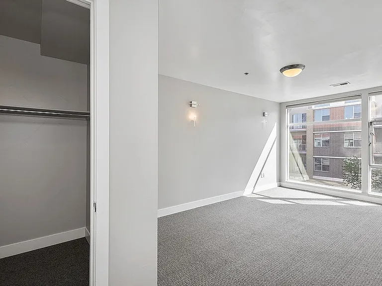 1015 N 21st St — Photo 24