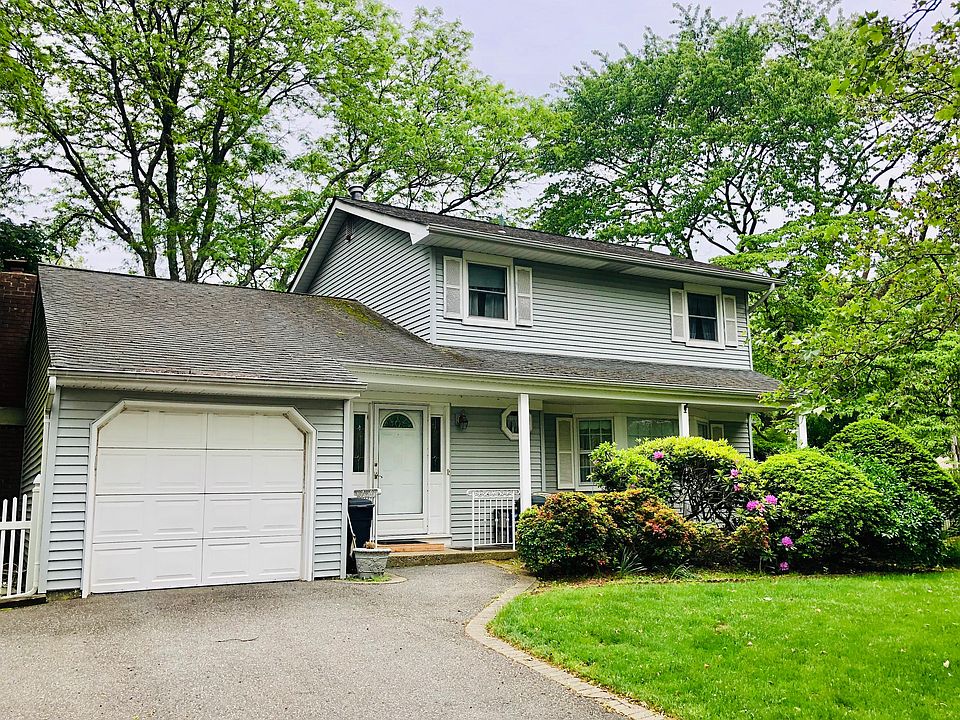1st image of 50 Pine Hollow Ln