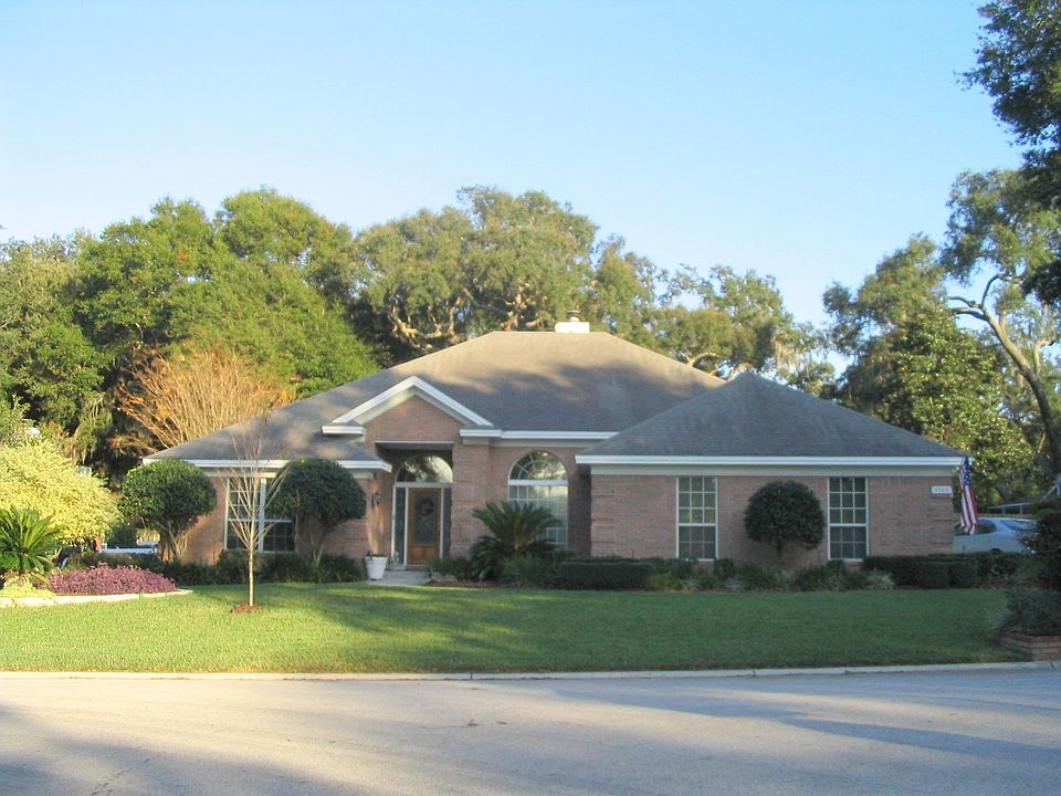 1st image of 4563 Beacon Dr W