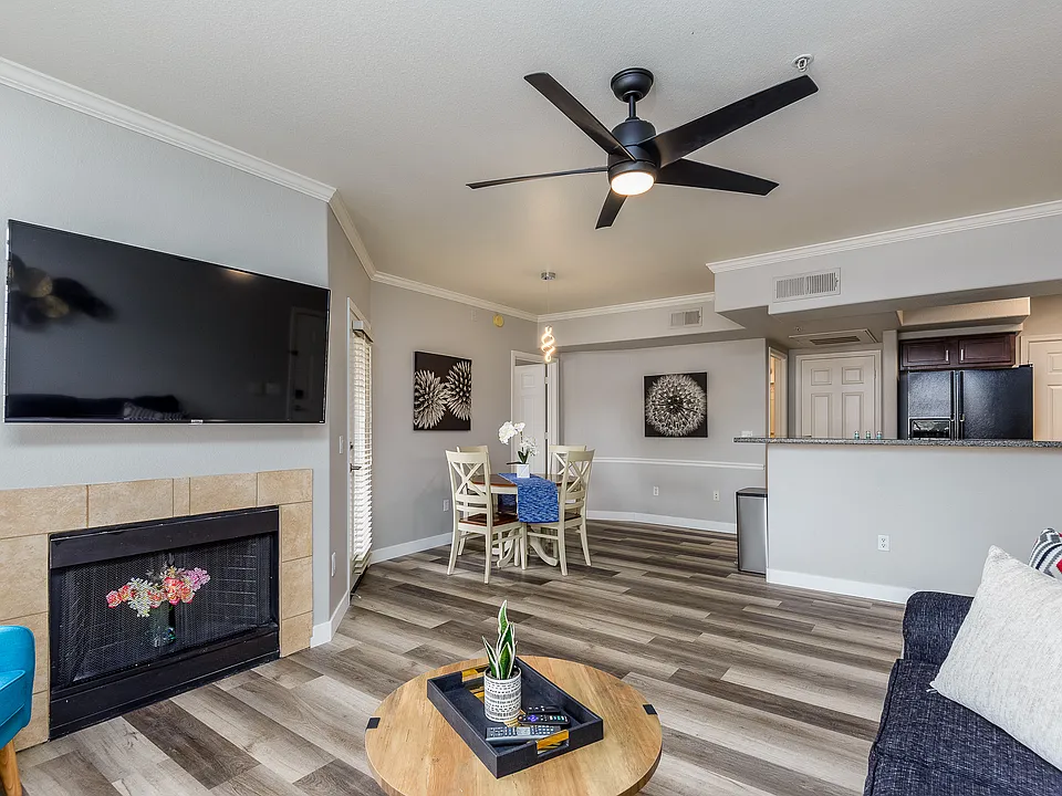 15095 N Thompson Peak Pkwy #20285