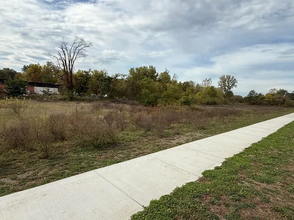 301 Helen Ave, Otsego, MI 49078