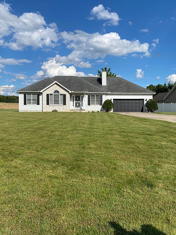 1033 Colonial Dr - Property Image