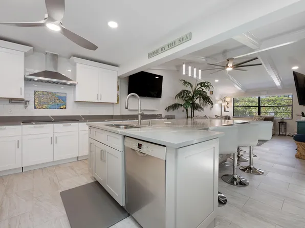 7 Ridge Pointe Drive #C, Boynton Beach, FL 33435