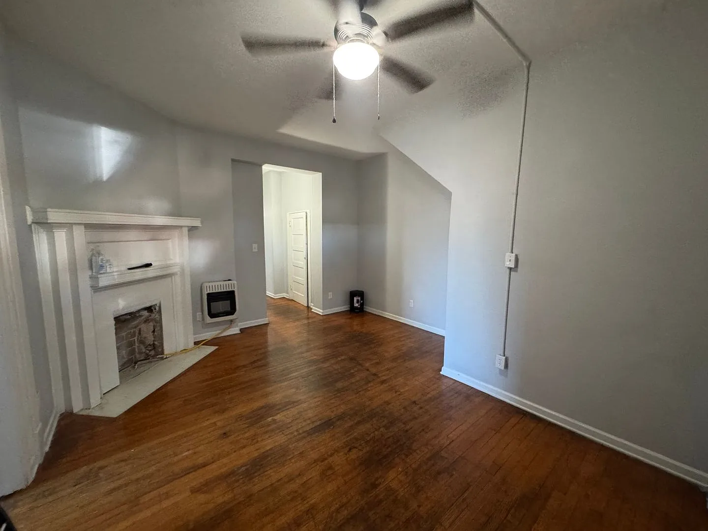 Beautiful Highland 2 Bedroom Apartment — Photo 3