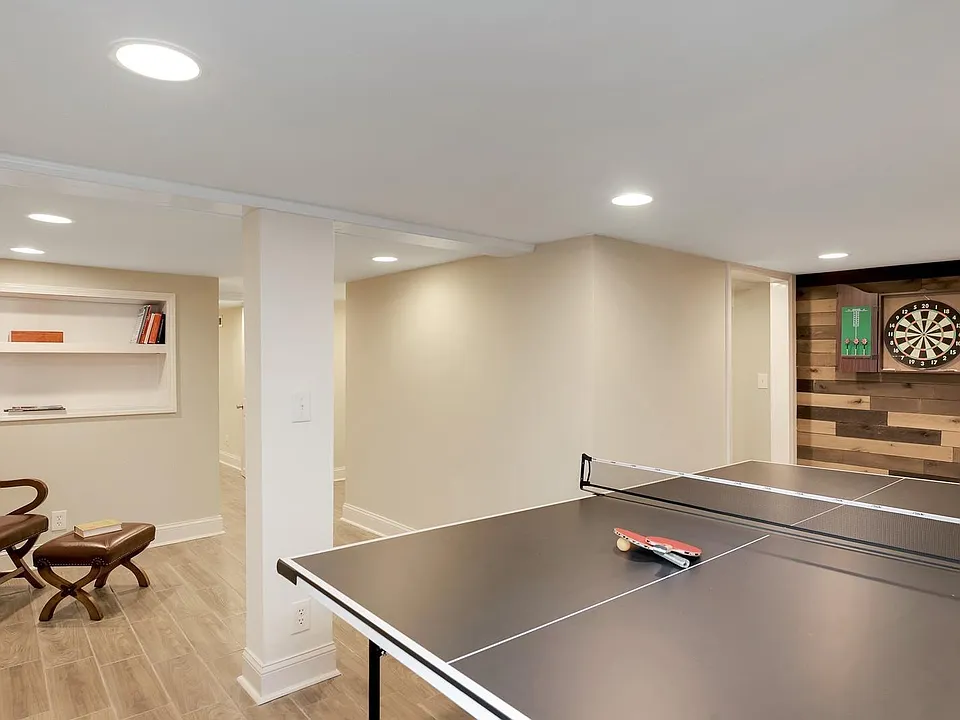 2709 Brunswick Dr