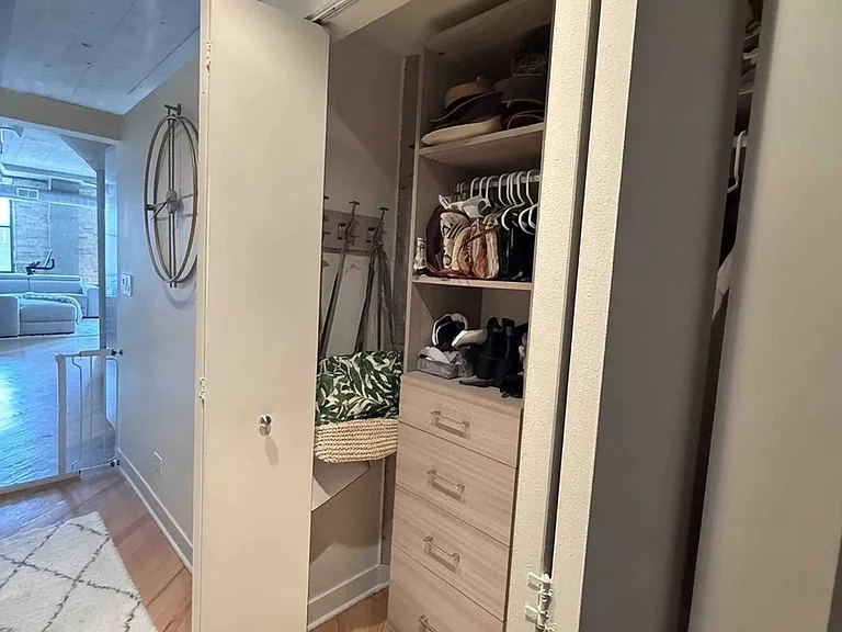 411 W Ontario St #527 — Photo 10