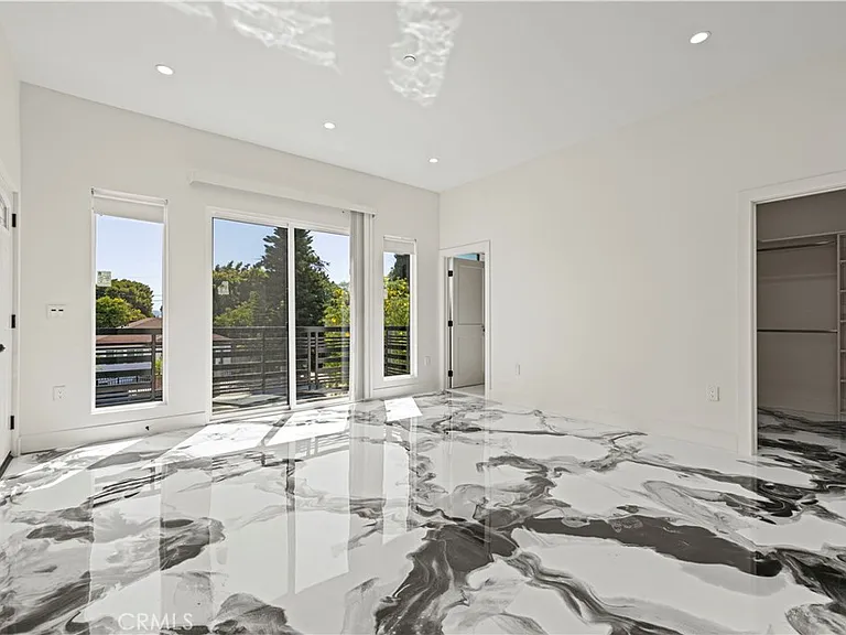15209 Cohasset — Photo 49