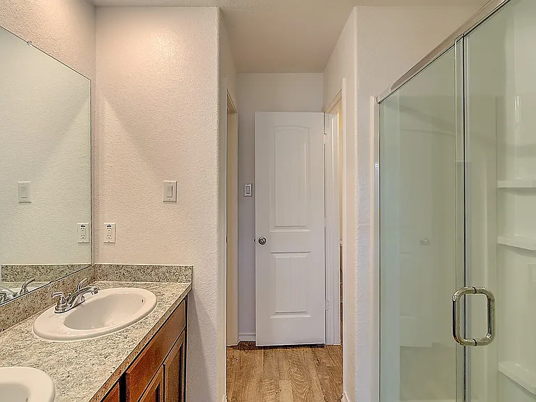 14616 Wheeler Dr — Photo 11