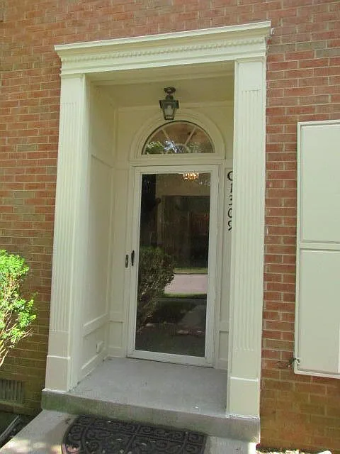 2 bed, 2.5 bath, 1374 sqft, $1,895 — Photo 3