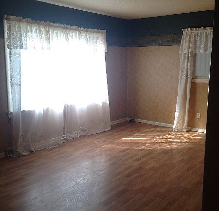2nd image of 2717 Ohio E