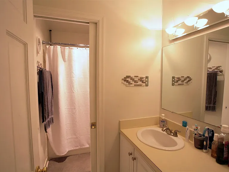 1724 Dana St — Photo 3