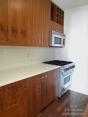 Rented by CCG Real Estate Brokerage | media 33