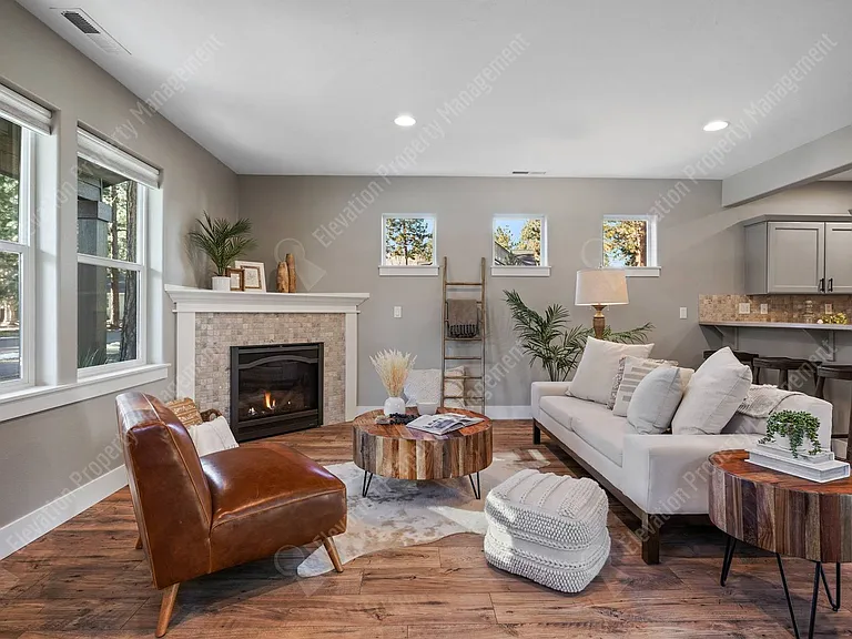 952 Timber Pine Dr — Photo 4