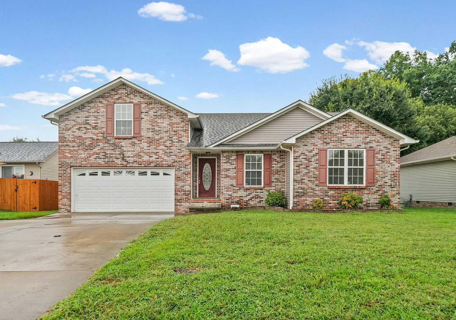 3129 Twelve Oaks Blvd. — Photo 1