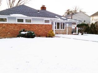 254 Fletcher Ave, Valley Stream, NY 11580