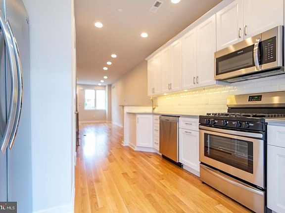 3rd image of 2645 Annin St