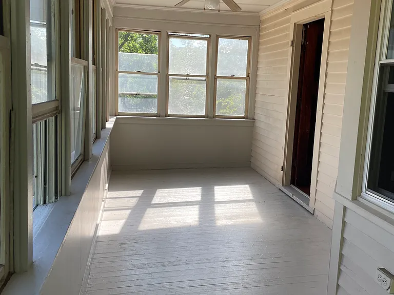23 Lansing Ave #2 — Photo 9