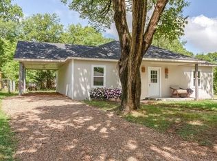 221 Braz St, Bonham, TX 75418