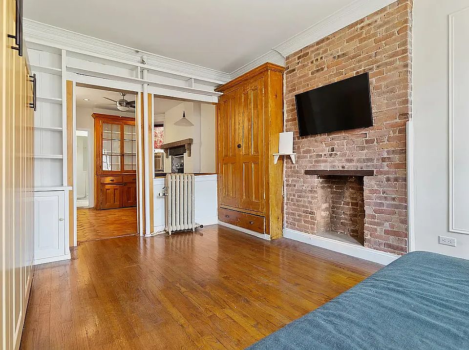1st image of 332 E 77th St APT 19