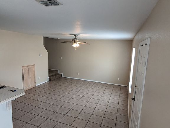 3rd image of 722 Sonesta Dr #C