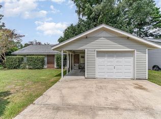 109 Colonial Cir, Murrells Inlet, SC 29576